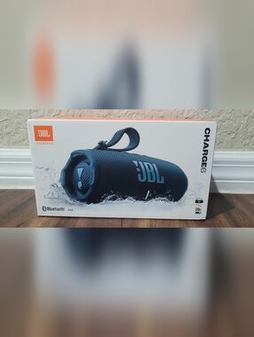 JBL Charge 6 Portable Bluetooth Speaker - Blue